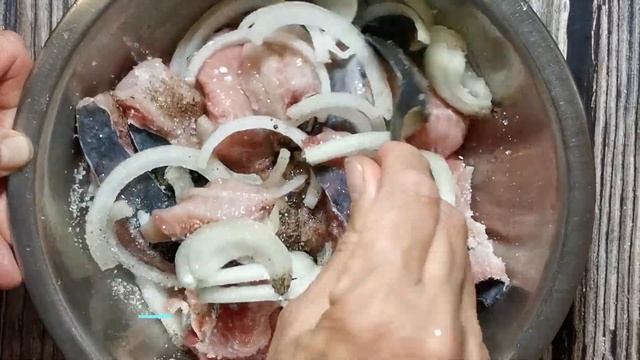 Так Рыбу Вы еще Не Готовили /Рыба Сом Жареная в Секретной Заливке/Приготовте Деликатес на ПРАЗДНИК смотреть онлайн