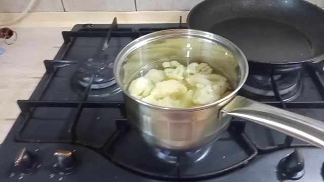 Готовлю на обед простое блюдо, по вкусу как картофельная пюрешка. смотреть онлайн