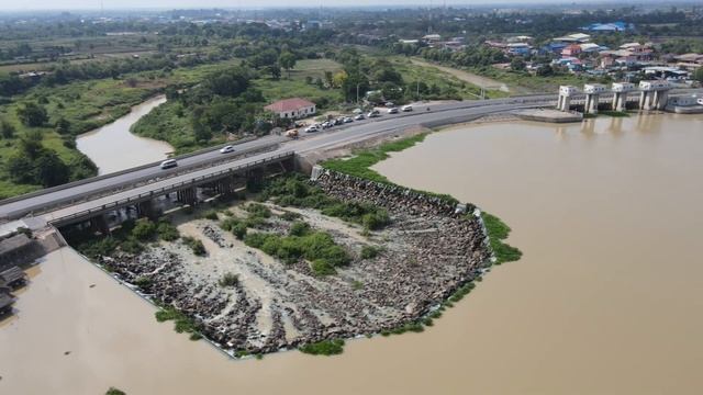 National Road 3 under construction смотреть онлайн