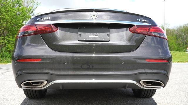 2022 Mercedes Benz E 350 Review | The Best E-Class Ever! смотреть онлайн