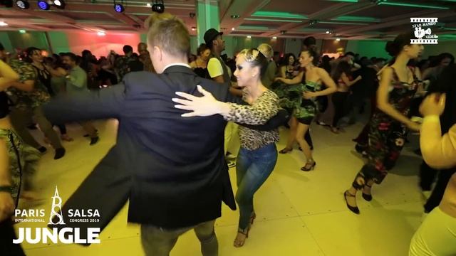 Julien Cogordan & Anita Santos Rubin - social dancing @ PARIS INTL SALSA CONGRESS 2019 смотреть онлайн