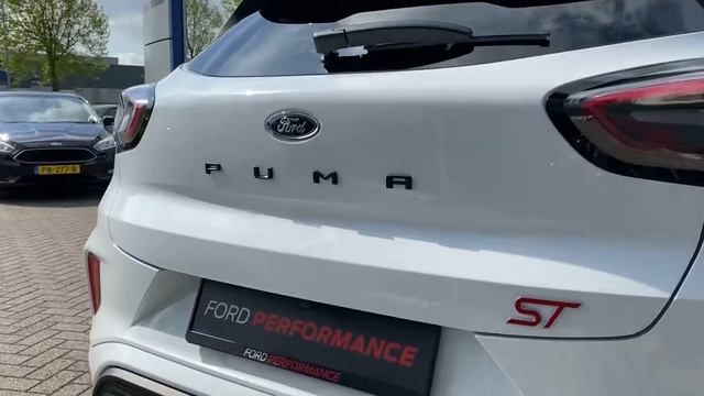 Ford Puma ST-X 2021 Frozen White 200 PK смотреть онлайн