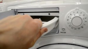 Как достать лоток на стиральной машине Hotpoint-Ariston