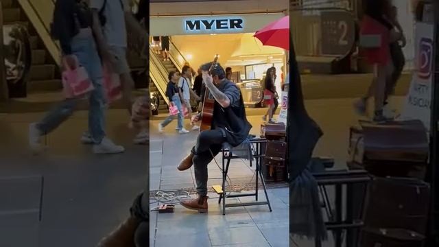 На улице Сиднея испанское фламенко. смотреть онлайн
