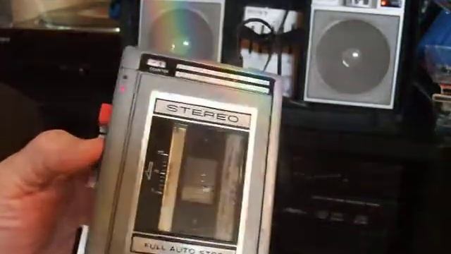 PANASONIC RX1950 WALKMAN with AM/FM Stereo Radio смотреть онлайн