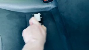 Чистка алькантары