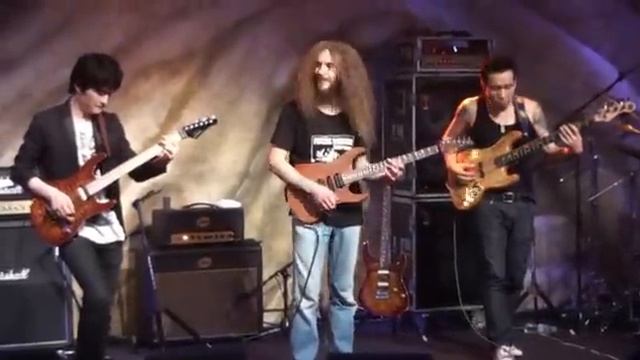 Guthrie Govan EBS Broadcasting - Little Wing смотреть онлайн