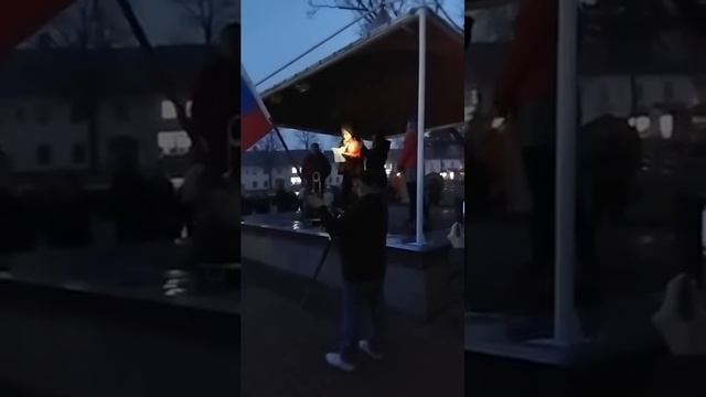 Slovenský pochod za mier v Prievidzi. смотреть онлайн
