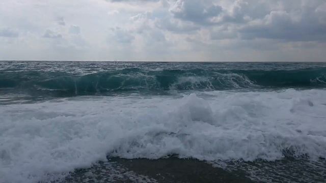 Волны Средиземного моря. Красотища смотреть онлайн