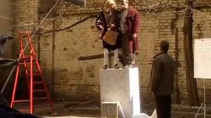 Памятник (Приколы нашего Городка).avi