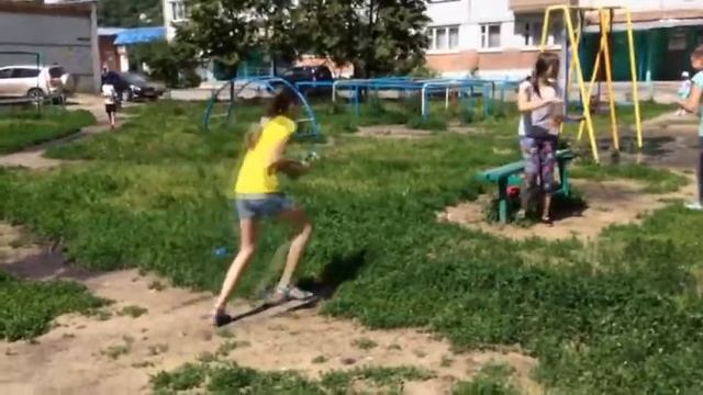 Что мы делаем летом, когда жарко? смотреть онлайн