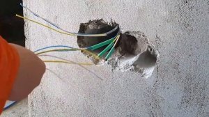 Как соединить розетки шлейфом. Монтаж подрозетников.