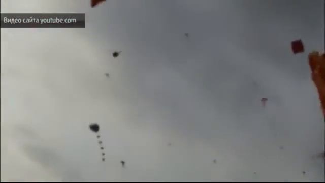 Во Вьетнаме воздушный змей утащил ребенка в небо (Новости со всего мира) смотреть онлайн
