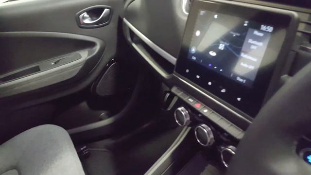 212KE1272 - 2021 Renault Zoe ICONIC R110 Z.E. 50 MY19 R смотреть онлайн