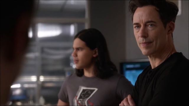 The Flash 2x16 Team Flash Find Out "Jay" is Zoom смотреть онлайн