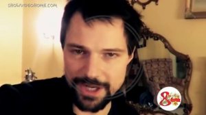 Видеопоздравление для женщин коллег с 8 марта от мужчин компании в стиле фильма "Служебный роман"