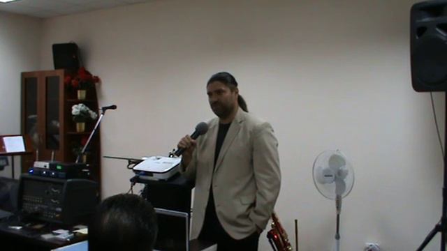 Евгений Гудухин "Белым Голубем" смотреть онлайн