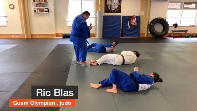 Fit AF: Team Guam Olympian Ric Blas gives Julius a judo lesson смотреть онлайн