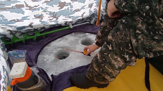 На рыбалке в январе! смотреть онлайн