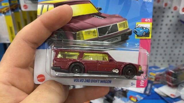 Охота на редкие Хотвилс HotWheels. Детский  мир снова удивляет!
