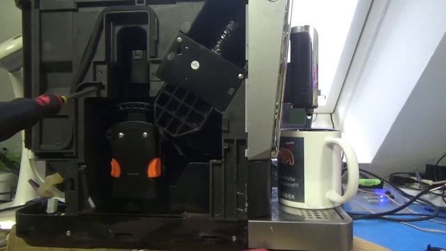 Tchibo Kaffeevollautomat Esperto Caffe wenn kein Kaffee mehr rauskommt смотреть онлайн