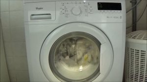 Whirlpool Primo 1406 UM washing machine 60 °C Synthetics intensive rinse, blooper in video. 265