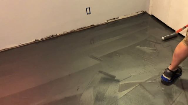 DIY Epoxy Resin Flooring | Easy Installation Process Done Over Concrete | Industrial Grade Coating смотреть онлайн