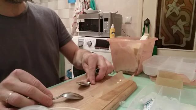 Деление таблетки, порошок, для котят или маленьких детей смотреть онлайн
