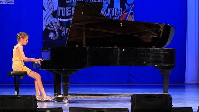 Синицкая Олеся - Маленькое рондо смотреть онлайн