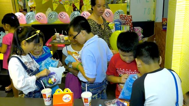 Sinh Nhật Minh Trang 4K-60p Atomos Inferno / Panasonic AG-DVX200 - hangocan Hà Ngọc Ẩn anhangoc смотреть онлайн