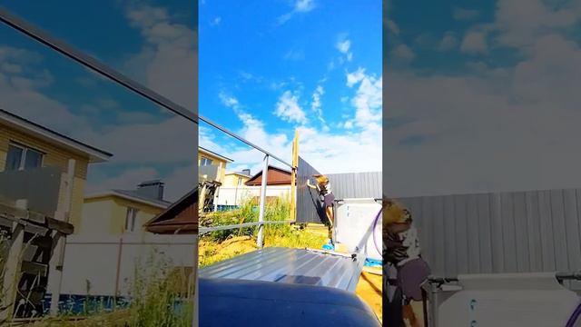 Установка профлиста на забор своими женскими ручками 🤗