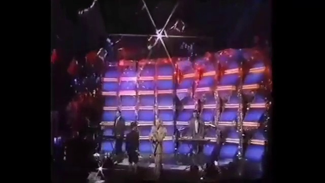 Heaven 17 - Temptation (Live 1982) смотреть онлайн