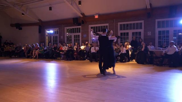 Waterloo Dance смотреть онлайн