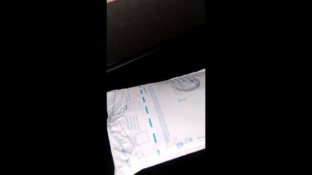 Новогодняя распаковка посылок со значками 90х. смотреть онлайн