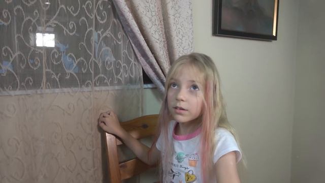 Детские краски для волос/красим волосы в разные цвета/ Lisa Rainbow смотреть онлайн