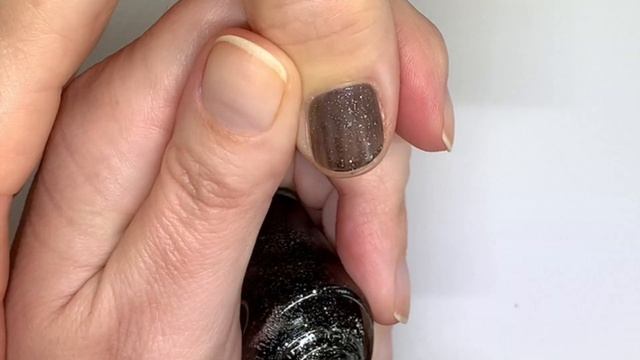 CND Vinylux | Festive Shimmers | Live application ?✨ смотреть онлайн