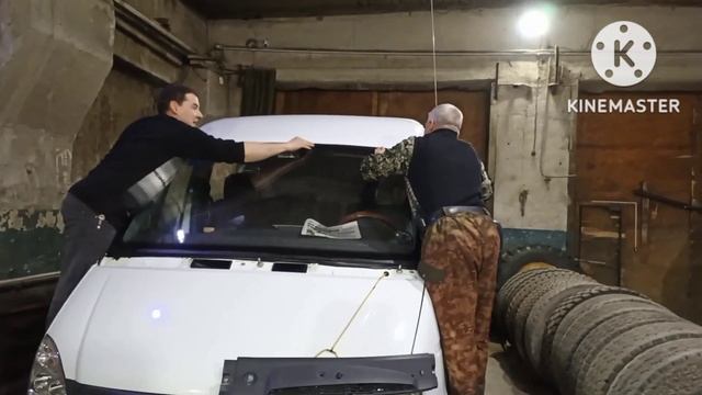 Установка второго ветрового стекла на Соболь. смотреть онлайн