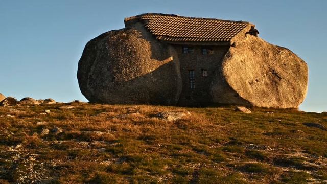 Каса ду Пенеду – удивительный каменный дом в Португалии смотреть онлайн