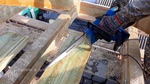 Строительство КРЫШИ, правильная ВАЛЬМА, установка КОНЬКА и СТРОПИЛ, подшив коробов! смотреть онлайн