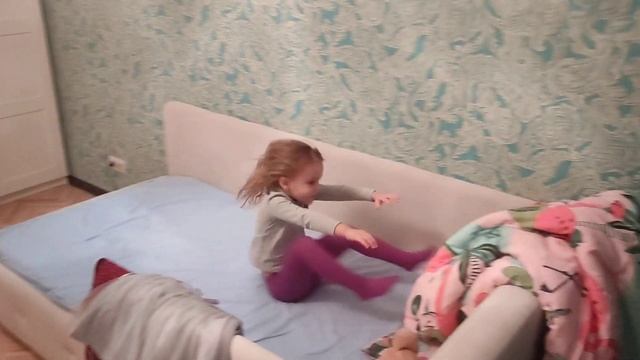 Учимся делать кувырки смотреть онлайн