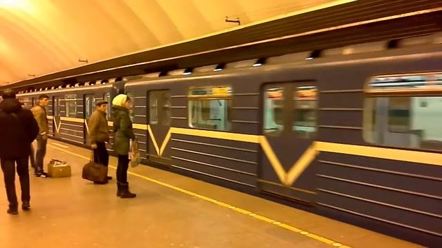 Вагон зелёный салон проехал без остановки смотреть онлайн