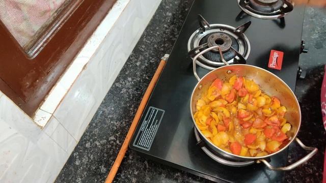 आज बनाते हैं कुछ नया पनीर भुर्जी की रेसिपी AAJ BANATE HAI NAYI RECIPE | PANEER BHURJI... смотреть онлайн