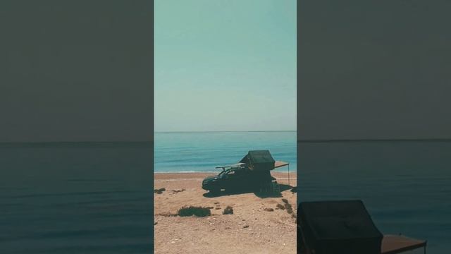 Alone at the Beach on an ?? Island смотреть онлайн