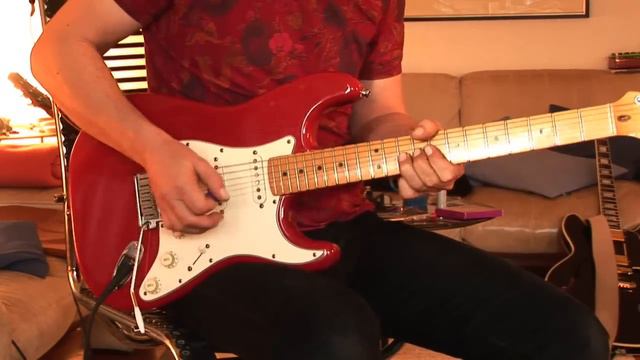1984 Fender American Std. Stratocaster смотреть онлайн