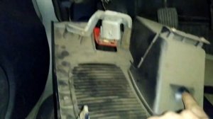 Mitsubishi Carisma. Ремонт бортового комьютера (информационный дисплей)