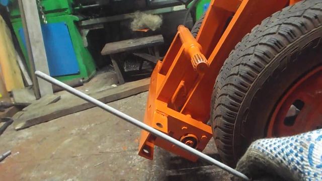 89 Как рассчитать повторитель стрелы самодельного погрузчика?