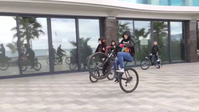 сходка YST//Yalta Stunt Team 01.05.2023. смотреть онлайн