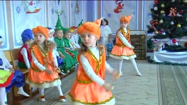 Танець білочок (середня група) смотреть онлайн