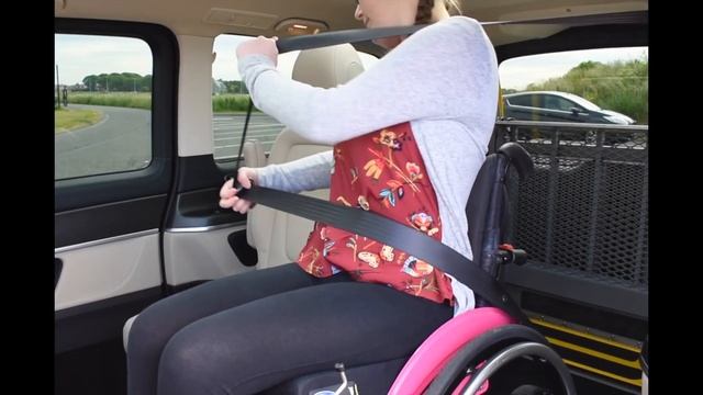 A look at the Lewis Reed Mercedes-Benz V-class UpFront Wheelchair Accessible vehicle смотреть онлайн