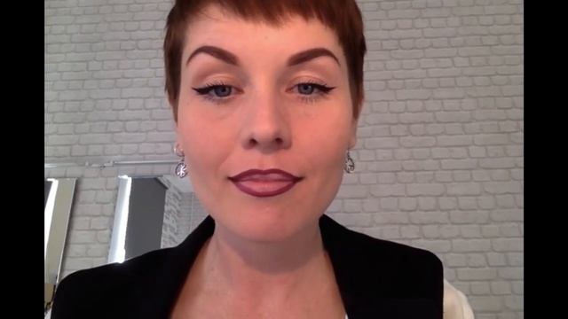 Анна Измайлова Как накрасить губы: фиолетовая помада и хайлайтер для губ смотреть онлайн